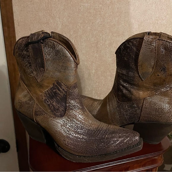 COPY - Ariat Leather Circuit Cruz Brushed Silver Bootie - Picture 10 of 12